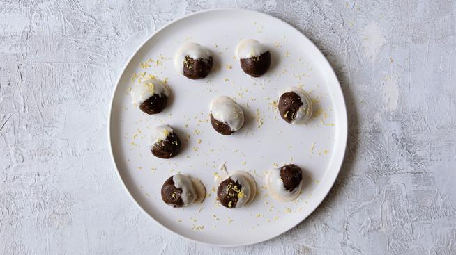 Easy Gingerbread Nut Butter Bites