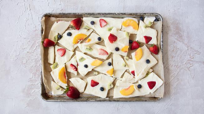 Fruity Frozen Yogurt Bark