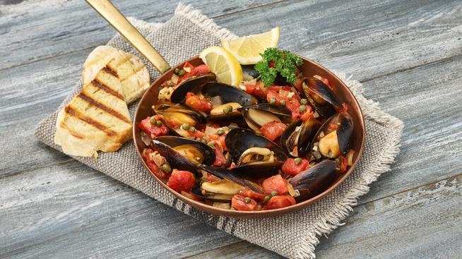 Mussels in a White Wine, Tomato, & Caper Sauce