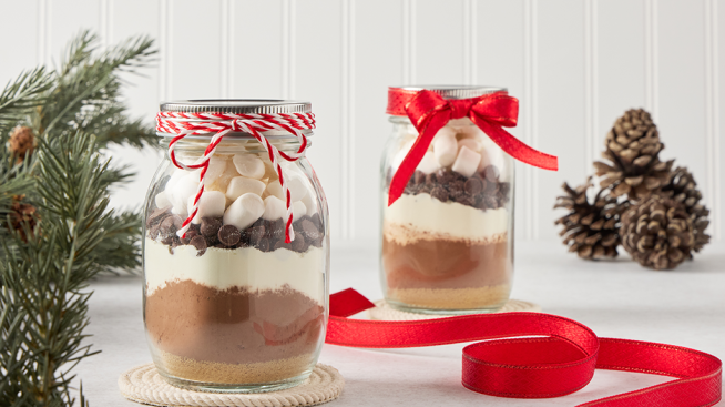 Mason Jar Hot Cocoa